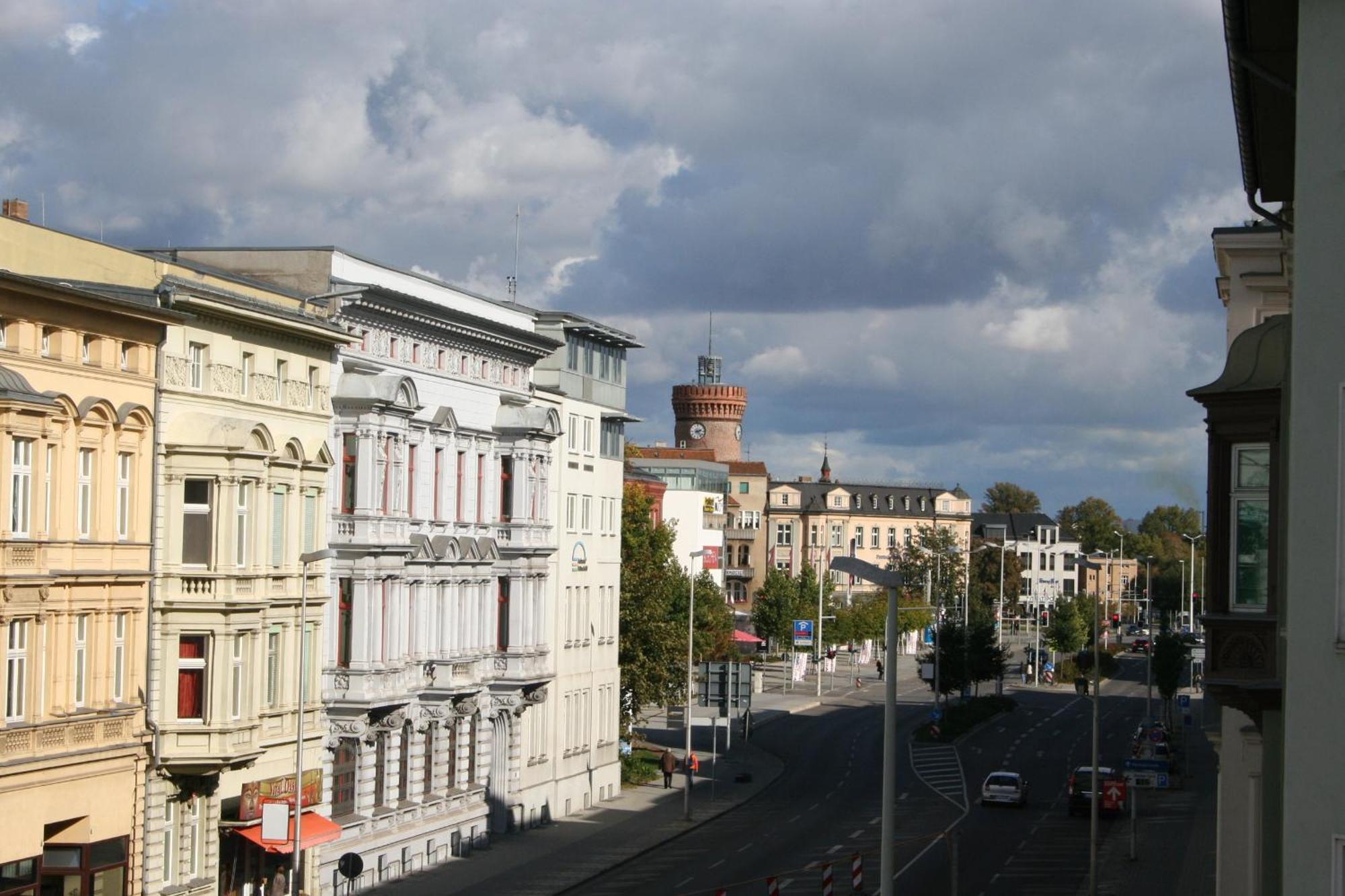 Altstadthotel Am Theater Котбус Экстерьер фото