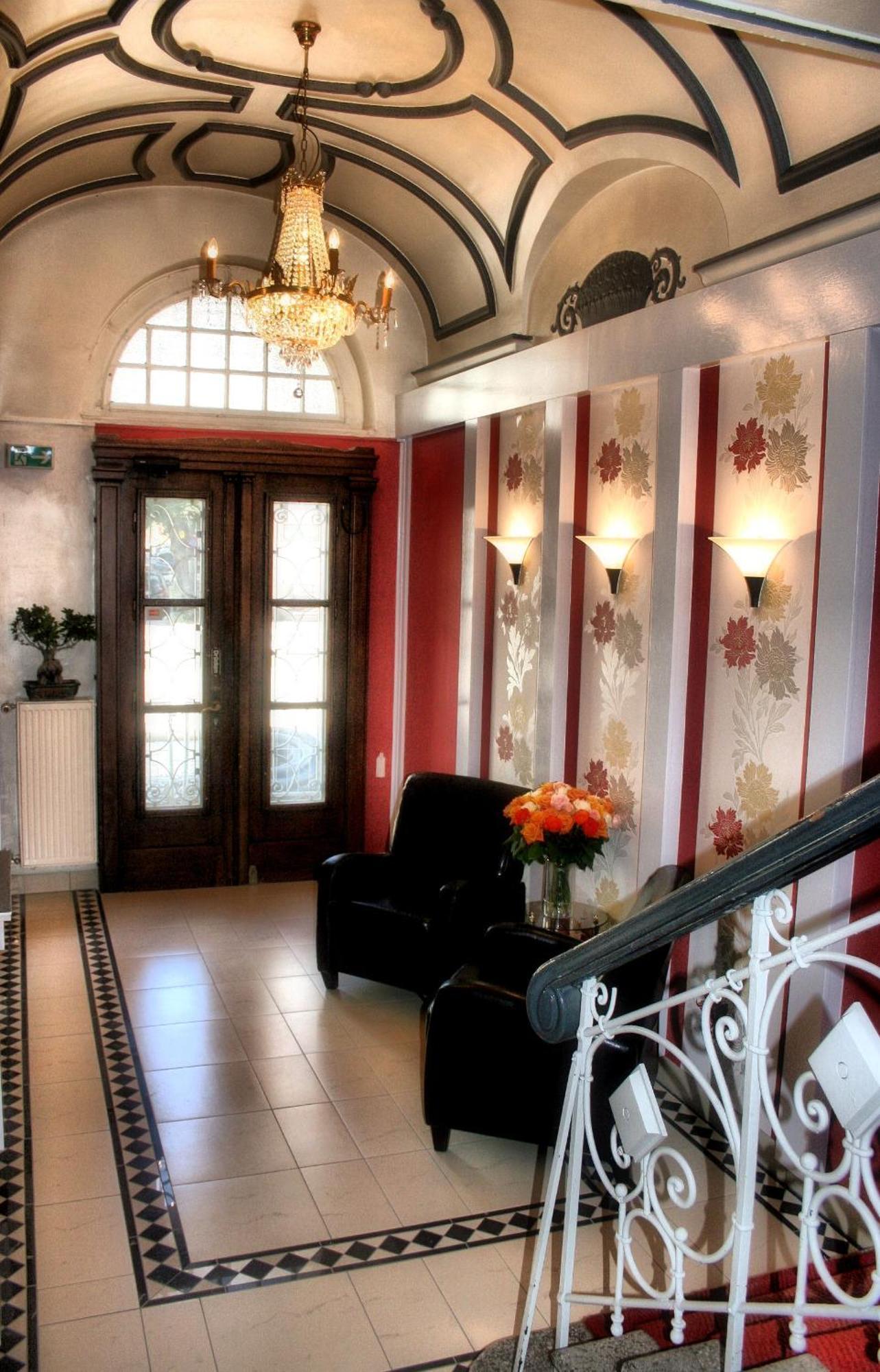 Altstadthotel Am Theater Котбус Экстерьер фото